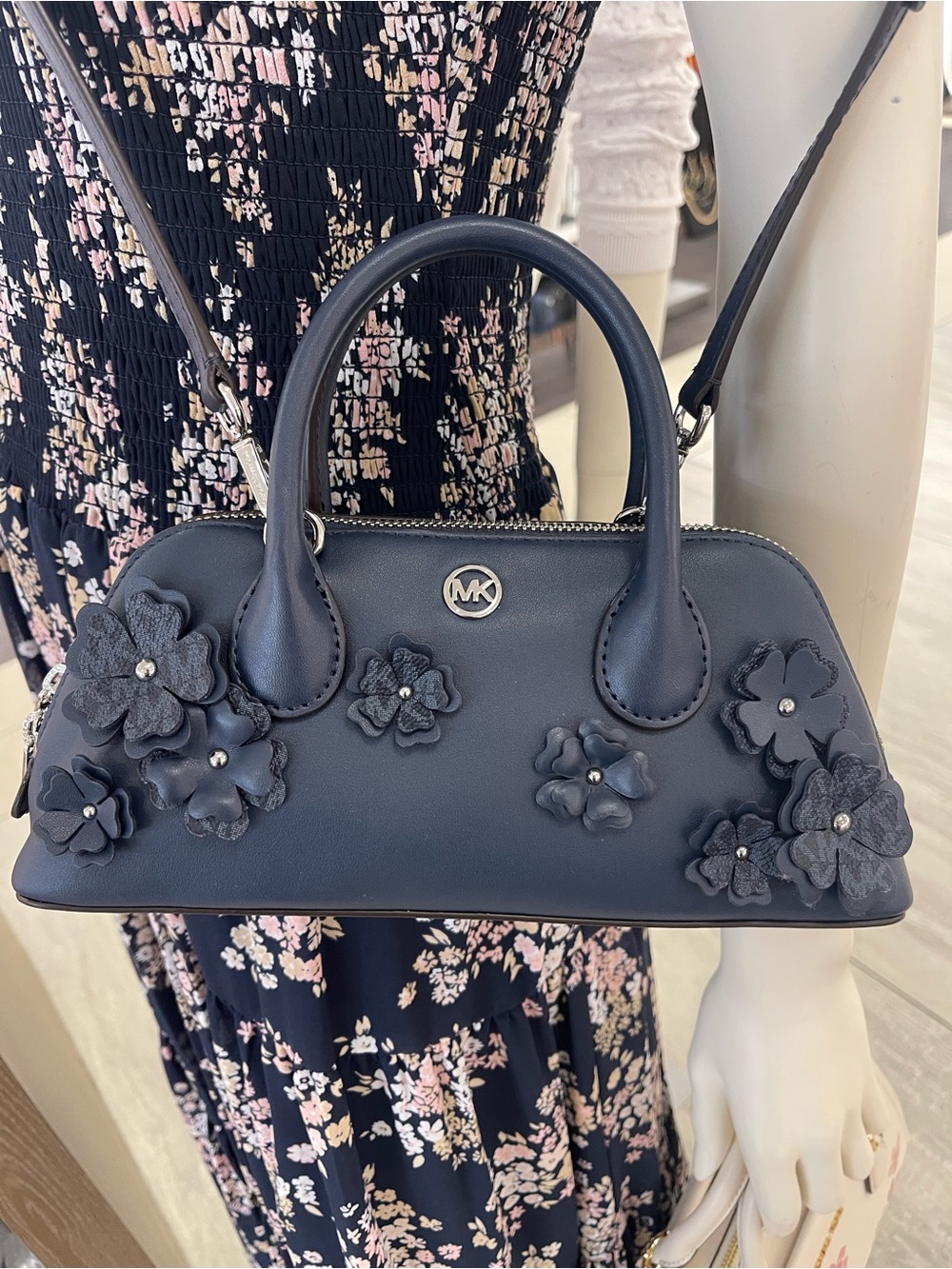 Michael Kors Petra Small Floral Embellished Crossbody Bag
Navy
NWT - Picture 7 of 16